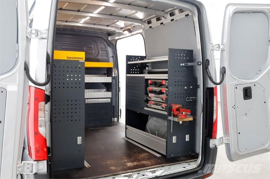 Mercedes-Benz Sprinter 311 CDI 115pk L1H1 Airco/Camera/Inrichtin Inne