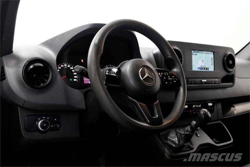 Mercedes-Benz Sprinter 311 CDI 115pk L1H1 Airco/Camera/Inrichtin Inne