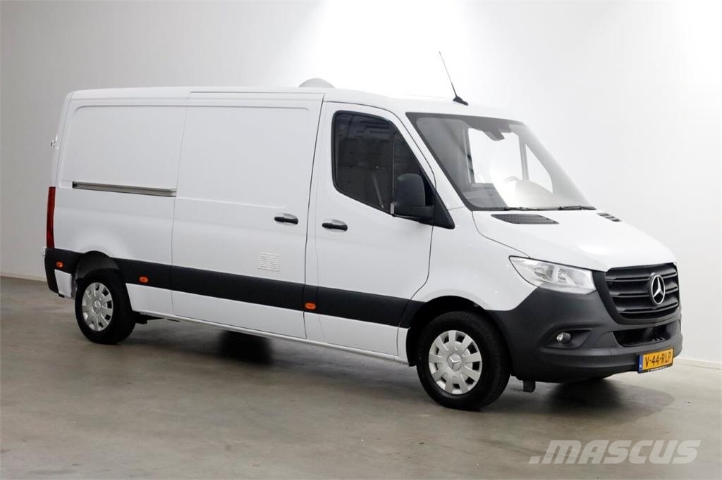 Mercedes-Benz Sprinter 315 CDI 150pk L2H1 Airco/Carplay/Cruise C Inne