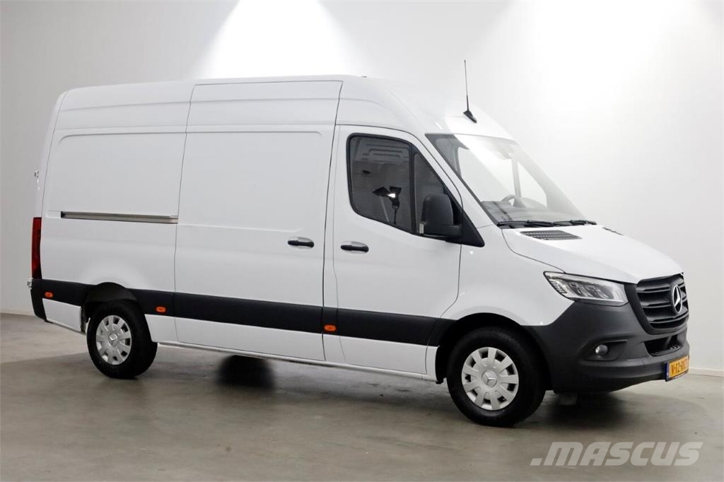 Mercedes-Benz Sprinter 316 CDI 163pk RWD L2H2 7G Automaat LED/Ai Inne