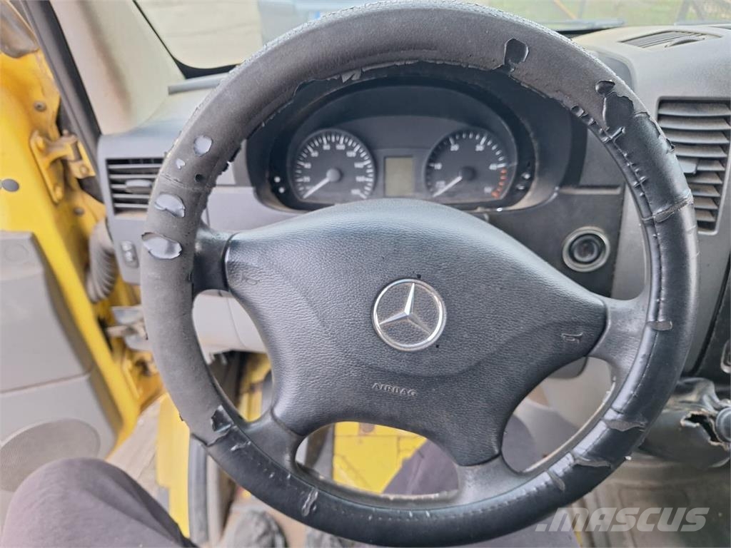 Mercedes-Benz Sprinter 513 - Chassis (Engine broken ) Motorok