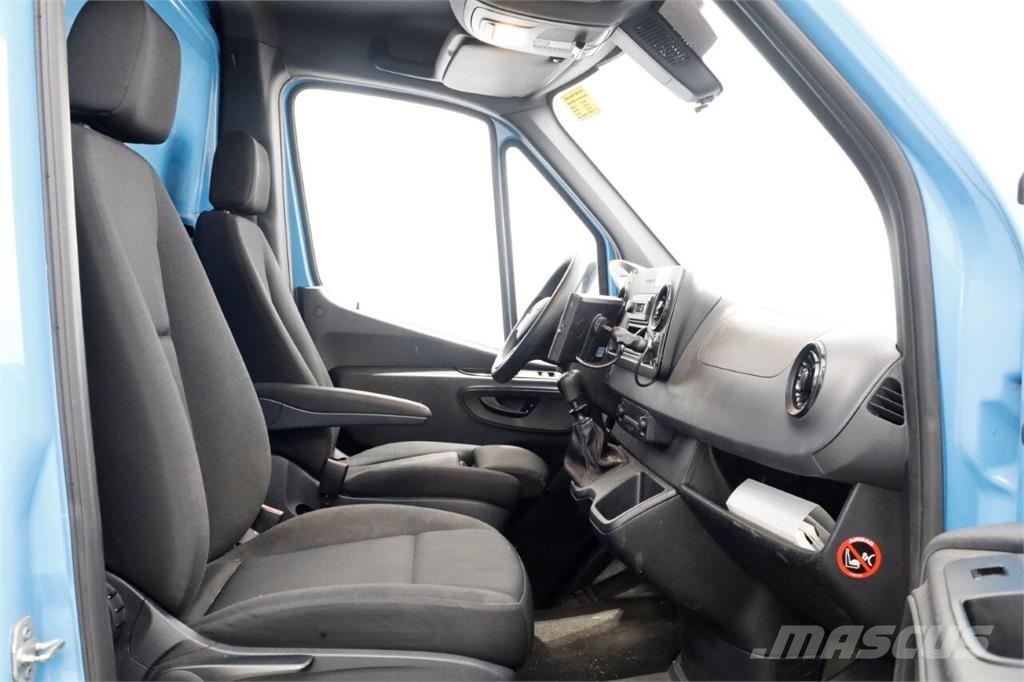 Mercedes-Benz Sprinter 311 CDI 115pk E6 RWD Bakwagen met achterd Other trucks