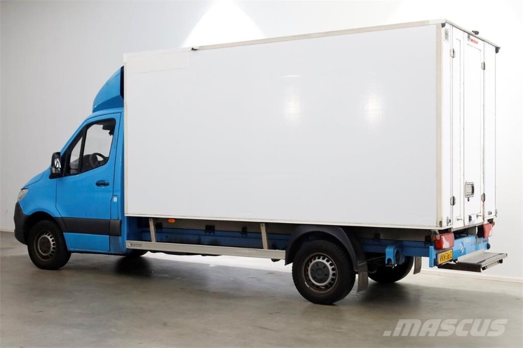 Mercedes-Benz Sprinter 311 CDI 115pk E6 RWD Bakwagen met achterd Other trucks