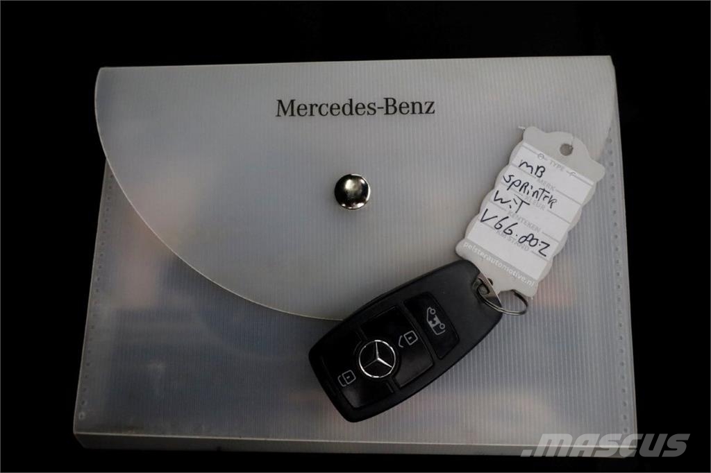 Mercedes-Benz Sprinter 316 CDI 163pk RWD L2H2 7G Automaat Airco/ Inne