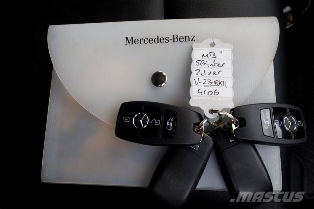 Mercedes-Benz Sprinter 311 CDI 115pk L1H1 Airco/Camera/Inrichtin Inne