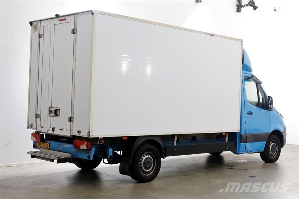 Mercedes-Benz Sprinter 311 CDI 115pk E6 RWD Bakwagen met achterd شاحنات أخرى