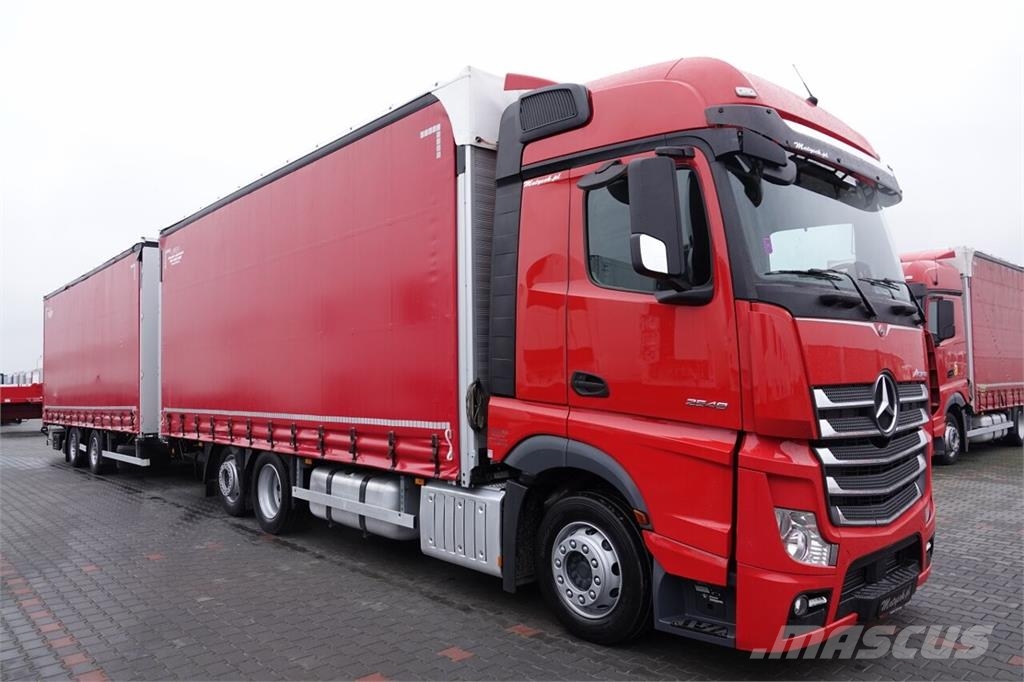 Mercedes-Benz truck with trailer - curtainsider truck 커튼사이더 트럭