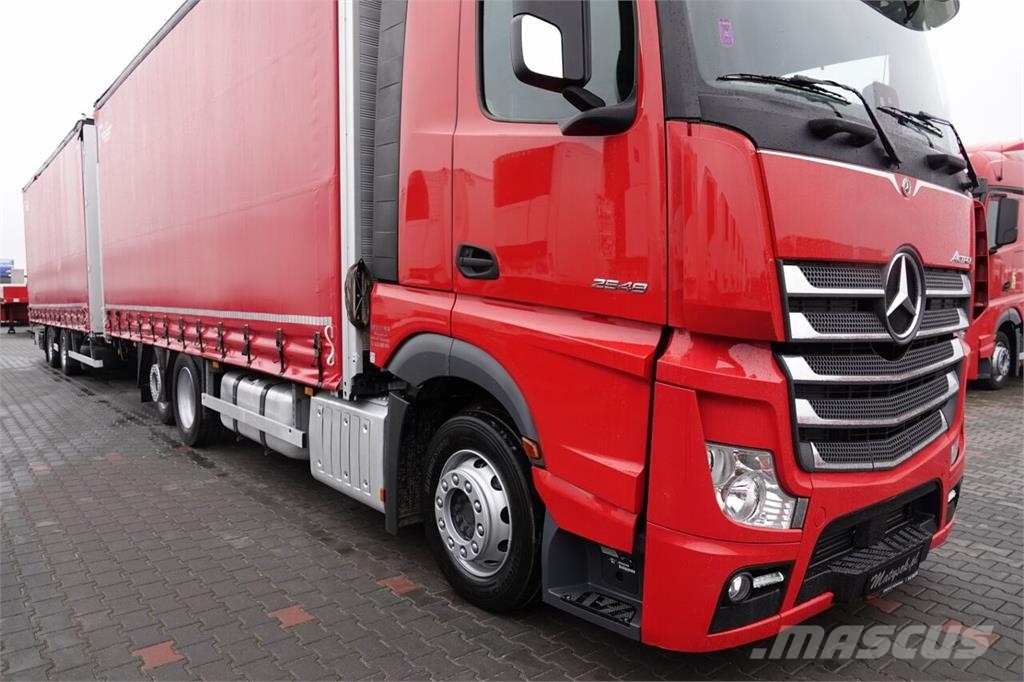 Mercedes-Benz truck with trailer - curtainsider truck 커튼사이더 트럭