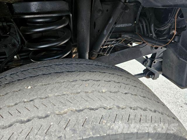 Mercedes-Benz UNIMOG U527 UGE Vehículos municipales multiusos