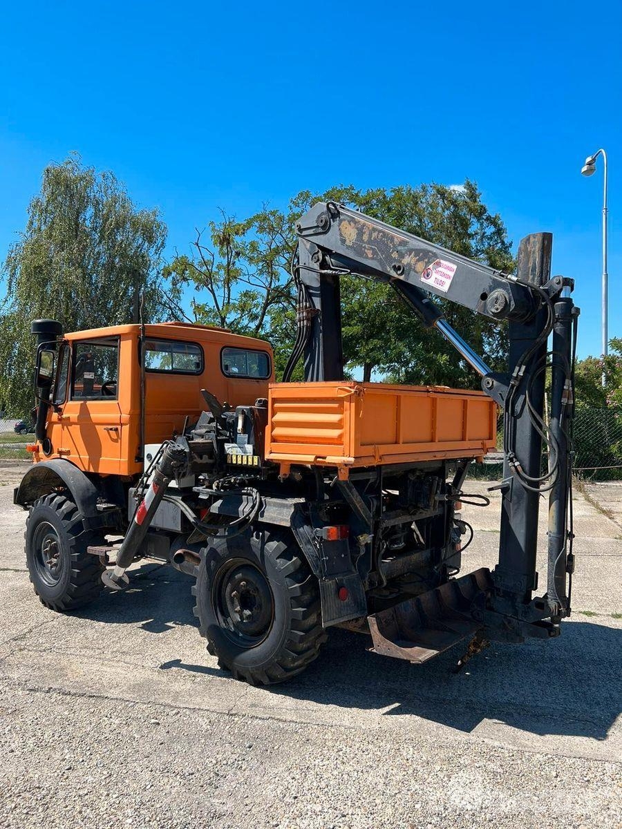 Mercedes-Benz UNIMOG Sora- ja kippiautot