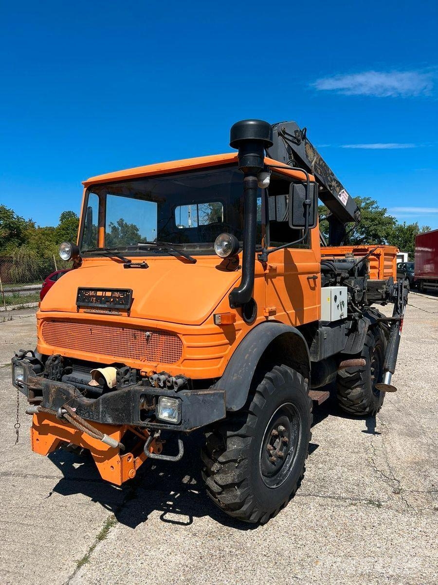 Mercedes-Benz UNIMOG Sora- ja kippiautot