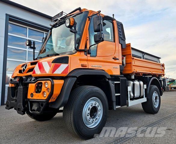 Mercedes-Benz UNIMOG U527 UGE Vehículos municipales multiusos