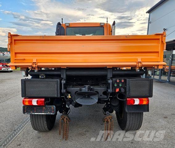 Mercedes-Benz UNIMOG U527 UGE Vehículos municipales multiusos