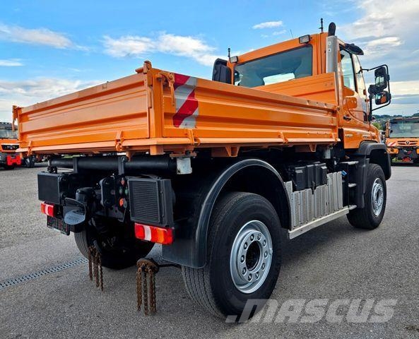 Mercedes-Benz UNIMOG U527 UGE Vehículos municipales multiusos