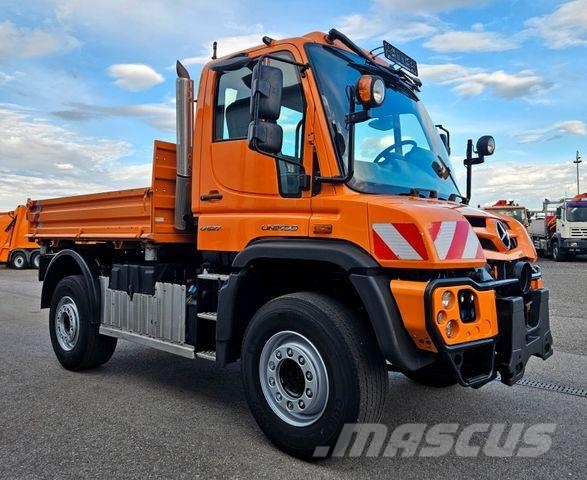 Mercedes-Benz UNIMOG U527 UGE Vehículos municipales multiusos