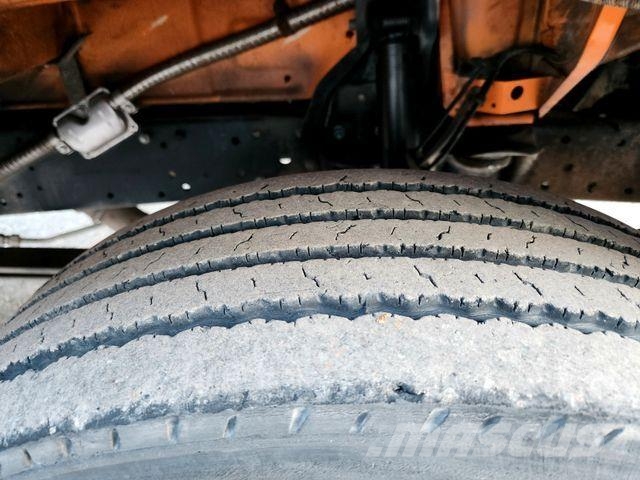 Mercedes-Benz Vario 815D Palfinger PK4501 Kran Meiller 74tkm Billenő teherautók