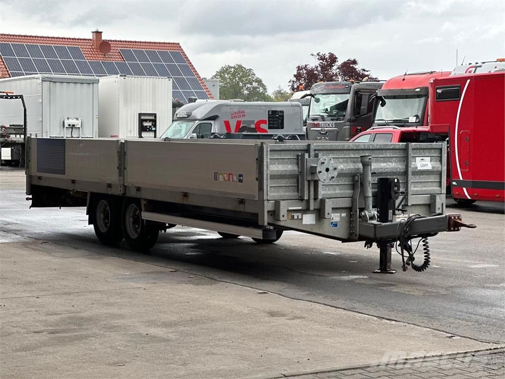 Möslein THT 11 / Low Loader Trailer with Ramps مقطوروات مسطحة/مفصلية الجوانب