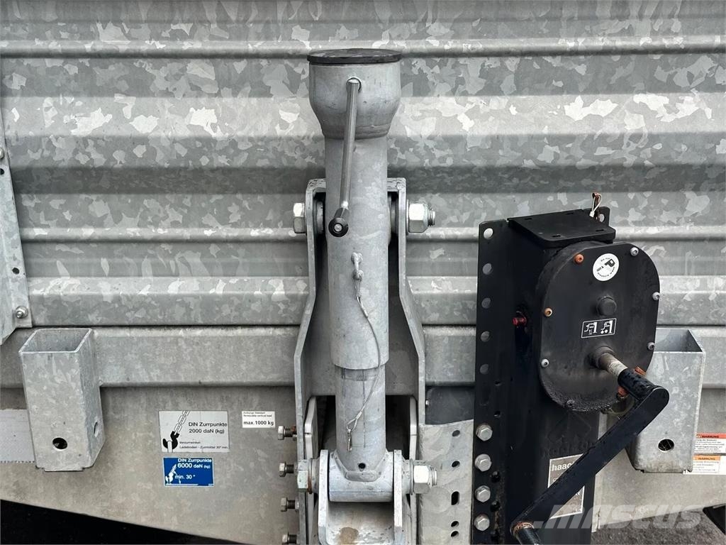 Möslein THT 11 / Low Loader Trailer with Ramps مقطوروات مسطحة/مفصلية الجوانب