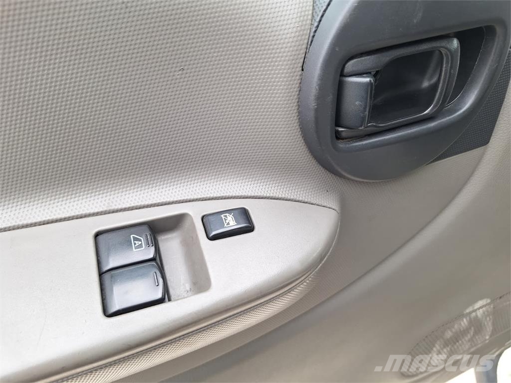 Nissan Cabstar NT400 - Carrier Xarios 350+DHollandia /100 Otros camiones