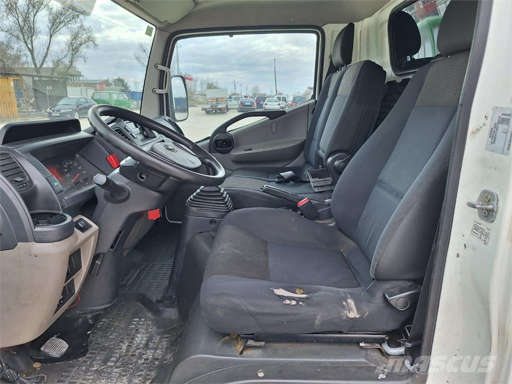 Nissan Cabstar NT400 - Carrier Xarios 350+DHollandia /100 Otros camiones