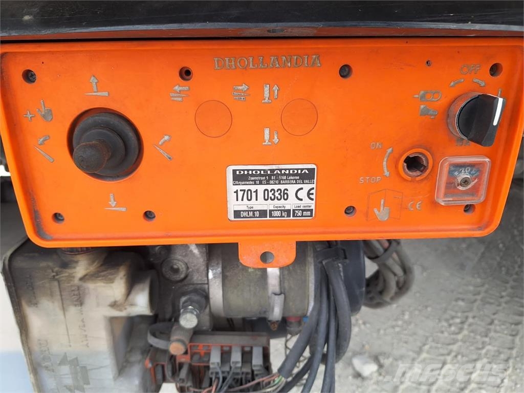 Nissan Cabstar NT400 - Carrier Xarios 350+DHollandia /100 Otros camiones