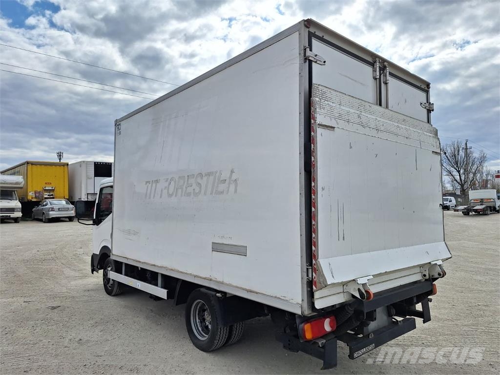 Nissan Cabstar NT400 - Carrier Xarios 350+DHollandia /100 Otros camiones