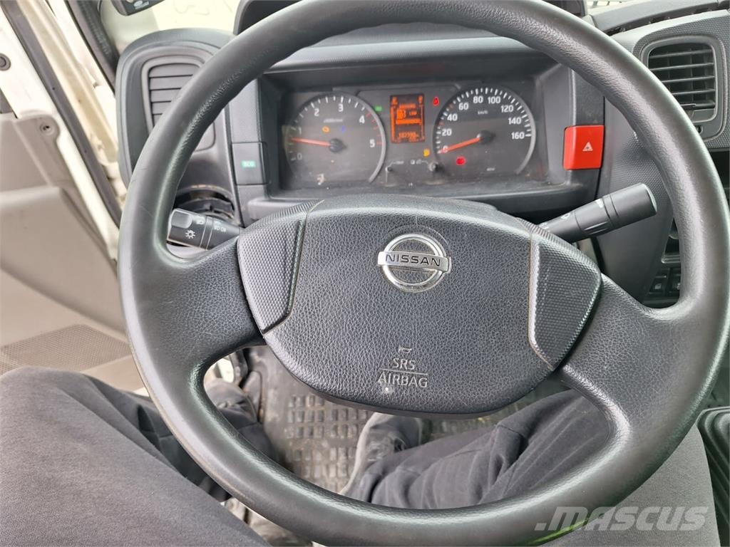 Nissan Cabstar NT400 - Carrier Xarios 350+DHollandia /100 Otros camiones
