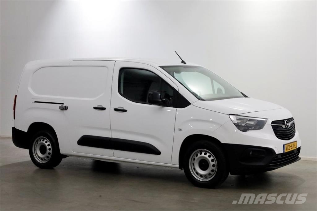 Opel Combo 1.5D 102pk L2H1 Edition Navi/Camera/Inrichti Autre camion