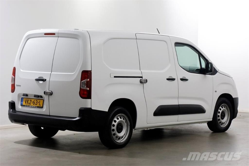 Opel Combo 1.5D 102pk L2H1 Edition Navi/Camera/Inrichti Autre camion