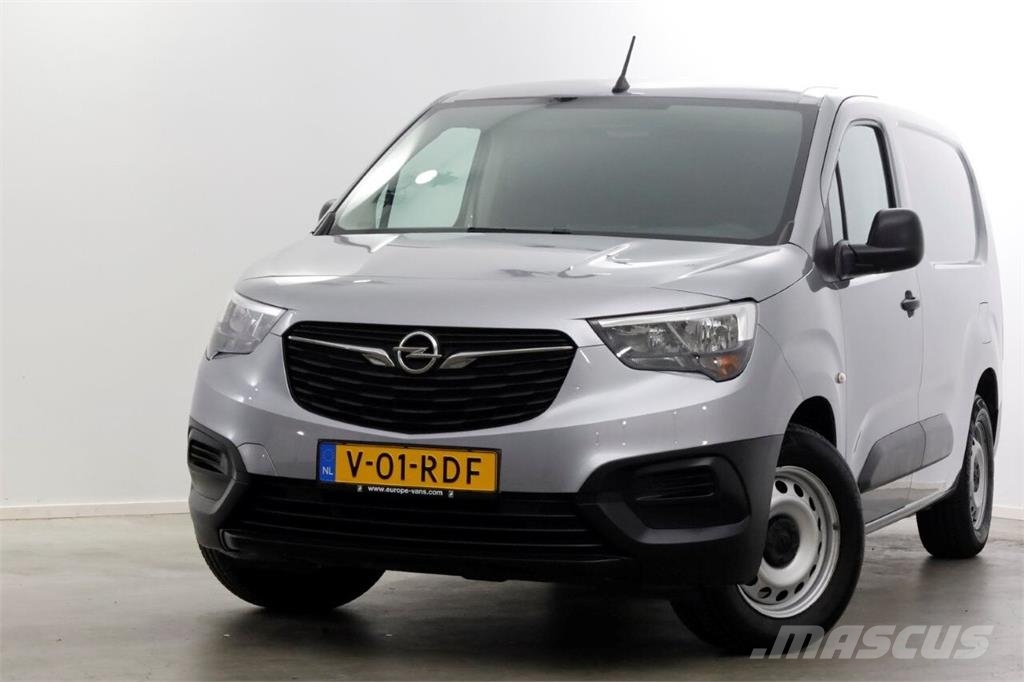 Opel Combo-e L2H1 Edition 50 kWh Snellader SOH 98,1% 11 Otros camiones
