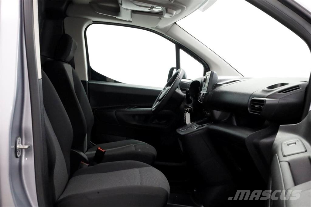 Opel Combo-e L2H1 Edition 50 kWh Snellader SOH 98,1% 11 Otros camiones