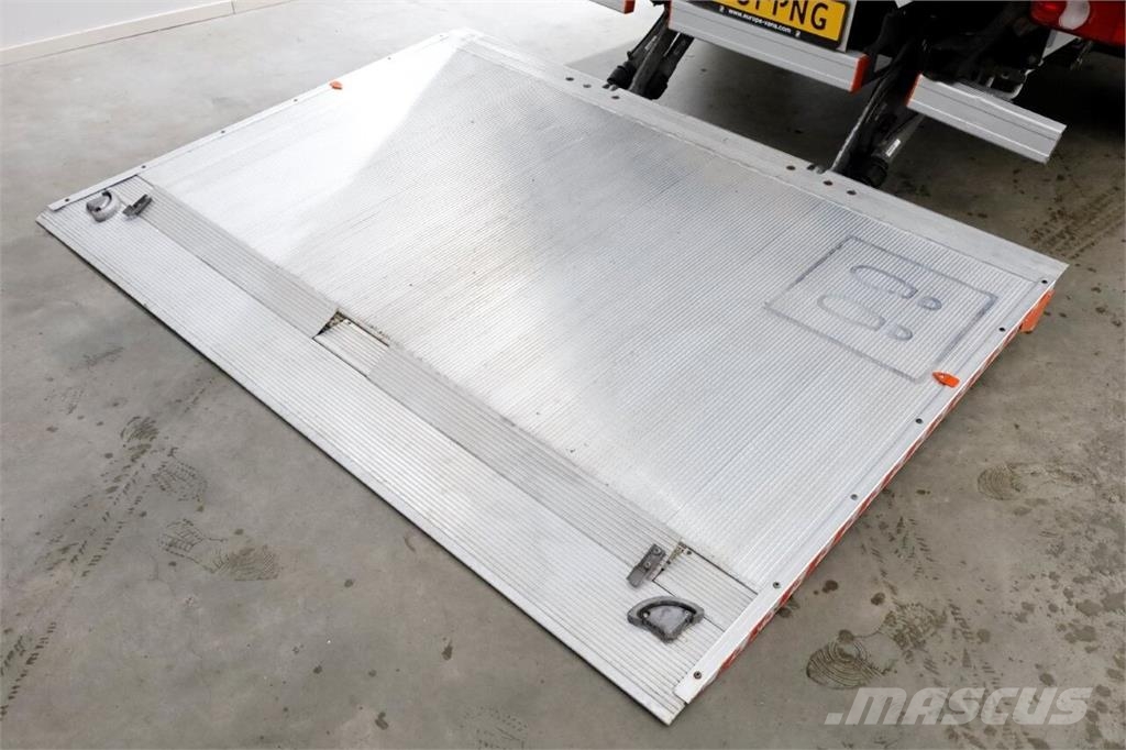 Opel Movano 2.2D 140pk Bakwagen met laadklep 1.060kg la Otros camiones