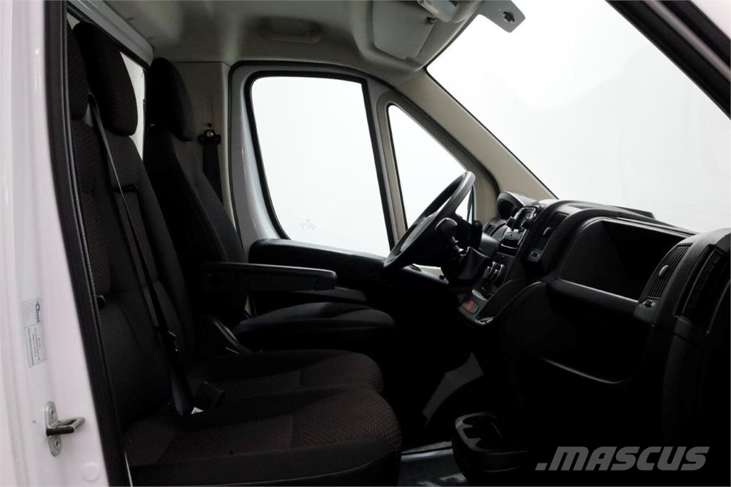 Opel Movano 2.2D 140pk Bakwagen met laadklep 1.060kg la Otros camiones