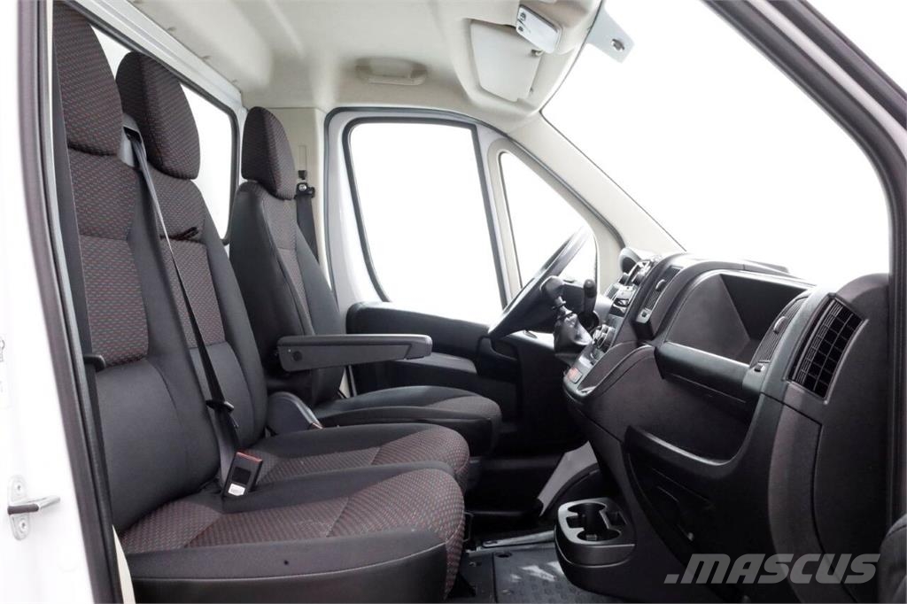 Opel Movano 2.2D 140pk Bakwagen met laadklep 1.060kg la Otros camiones