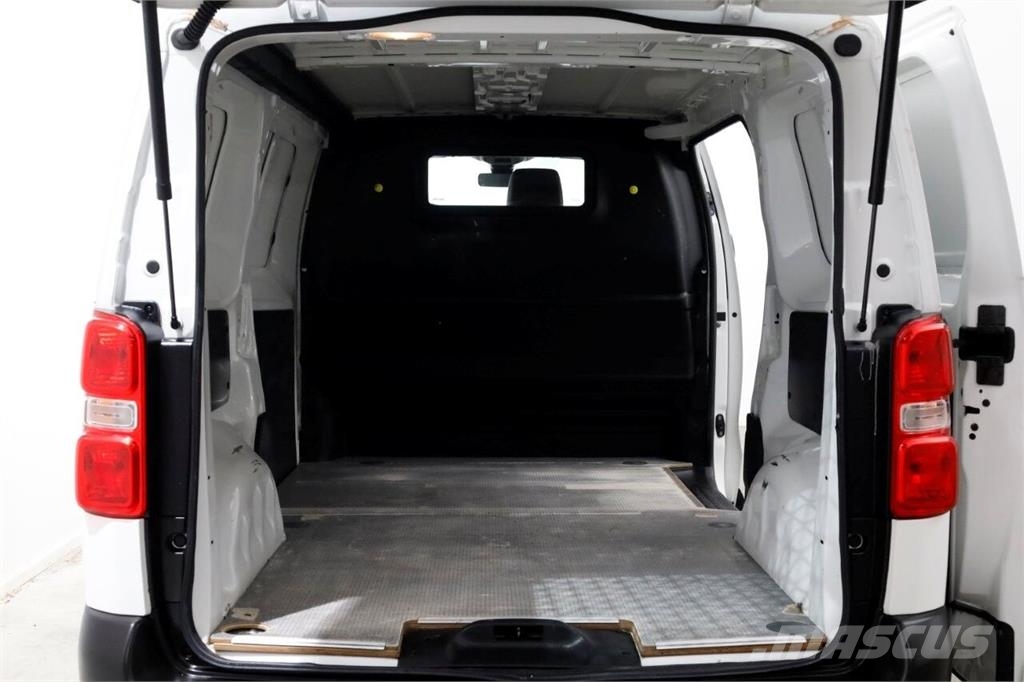 Opel Vivaro 1.5 CDTI 102pk M Edition Airco/Carplay/Acht Otros camiones