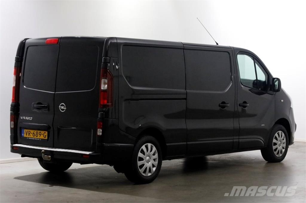 Opel Vivaro 1.6 CDTI 120pk L2H1 Sport Airco/Navi 08-201 Autre camion