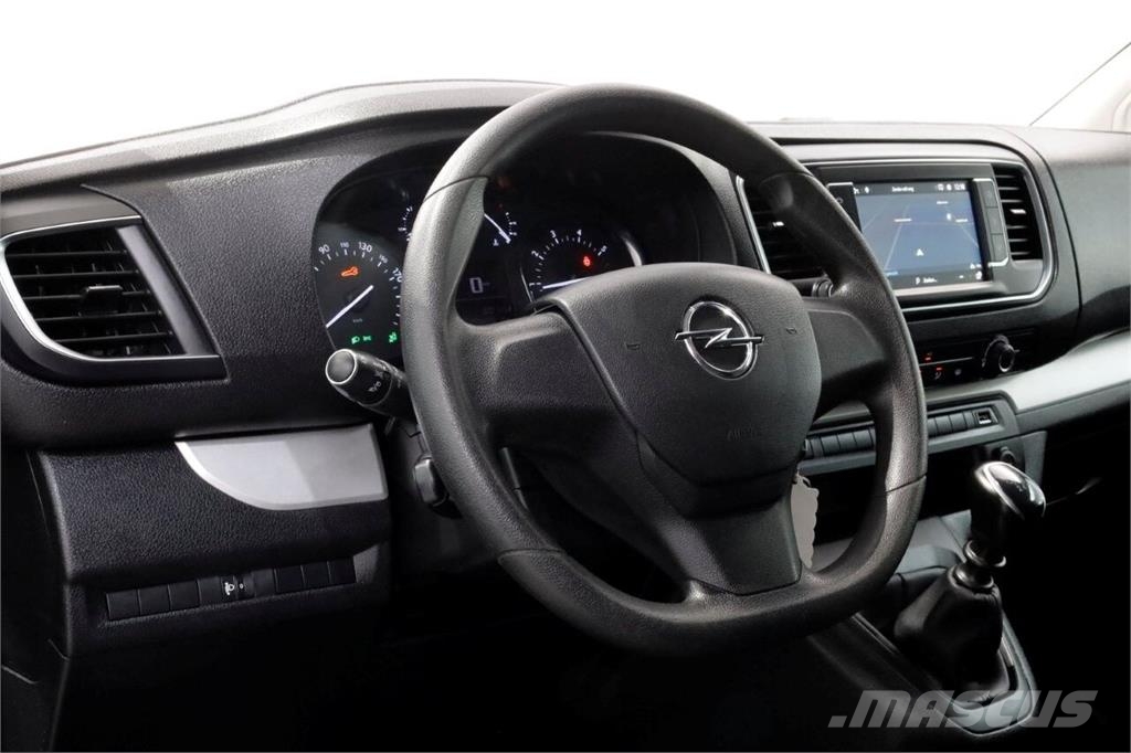 Opel Vivaro 2.0 CDTI 123pk L3H1 D.C. Edition Airco/Navi Otros camiones