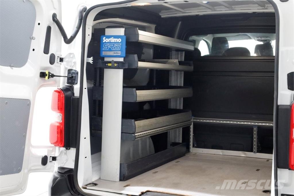 Opel Vivaro 2.0 CDTI Automaat 120pk L3 D.C. Edition Air Otros camiones