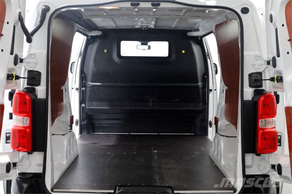 Opel Vivaro 2.0 CDTI 122pk L3 Edition Airco/Imperiaal/2 شاحنات أخرى