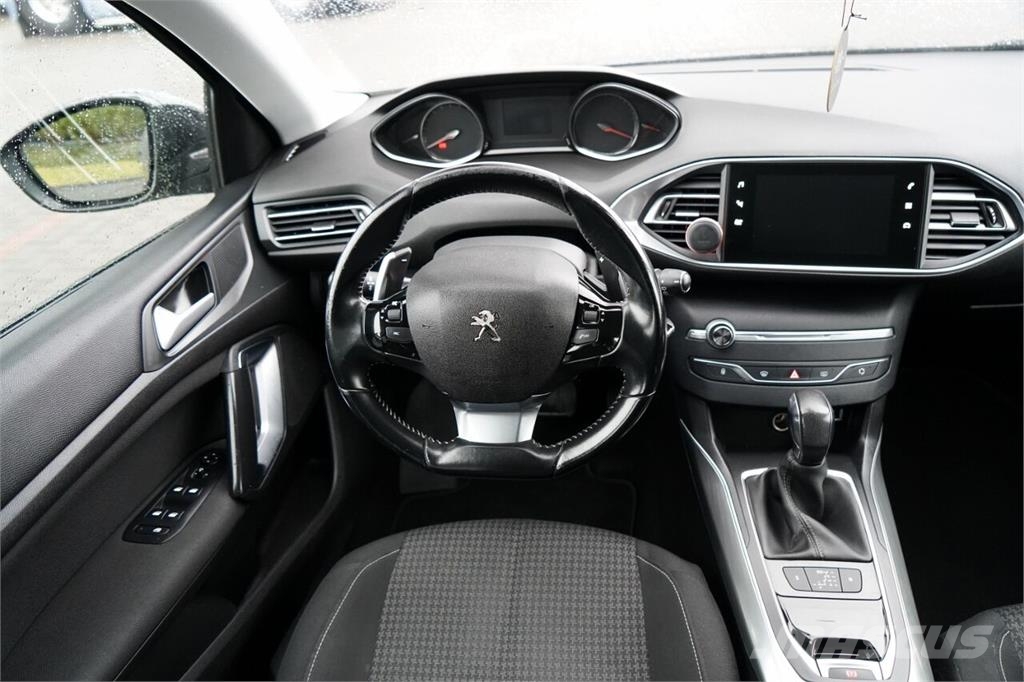 Peugeot 308 1.5 BlueHDi ACTIVE S&S EAT6 / 2019 ROK / AUTOM Carros