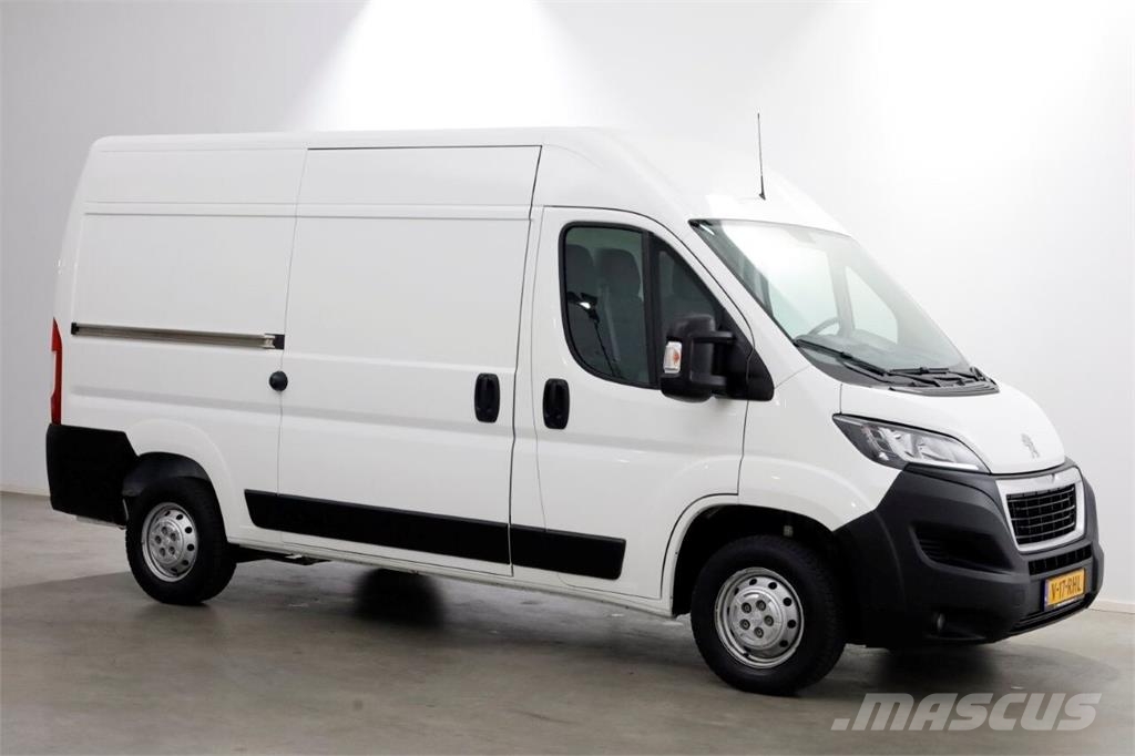 Peugeot Boxer 2.2 BlueHDi 120pk L2H2 Airco/Navi/Inrichting Muut kuorma-autot