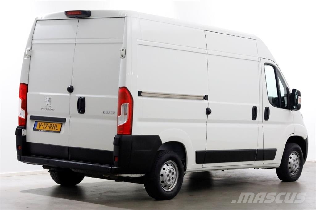 Peugeot Boxer 2.2 BlueHDi 120pk L2H2 Airco/Navi/Inrichting Muut kuorma-autot