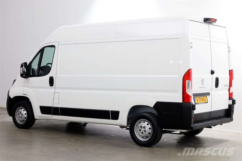 Peugeot Boxer 2.2 BlueHDi 120pk L2H2 Airco/Navi/Inrichting Muut kuorma-autot