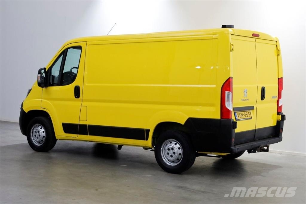 Peugeot Boxer 330 2.2 BlueHDi 140pk L1H1 Premium Airco/Sta Drugi tovornjaki