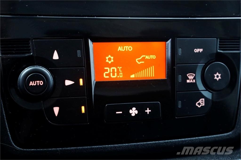 Peugeot Boxer 335 2.2 BlueHDi 165pk L2H2 Airco/Navi/2x Sch Muud veokid