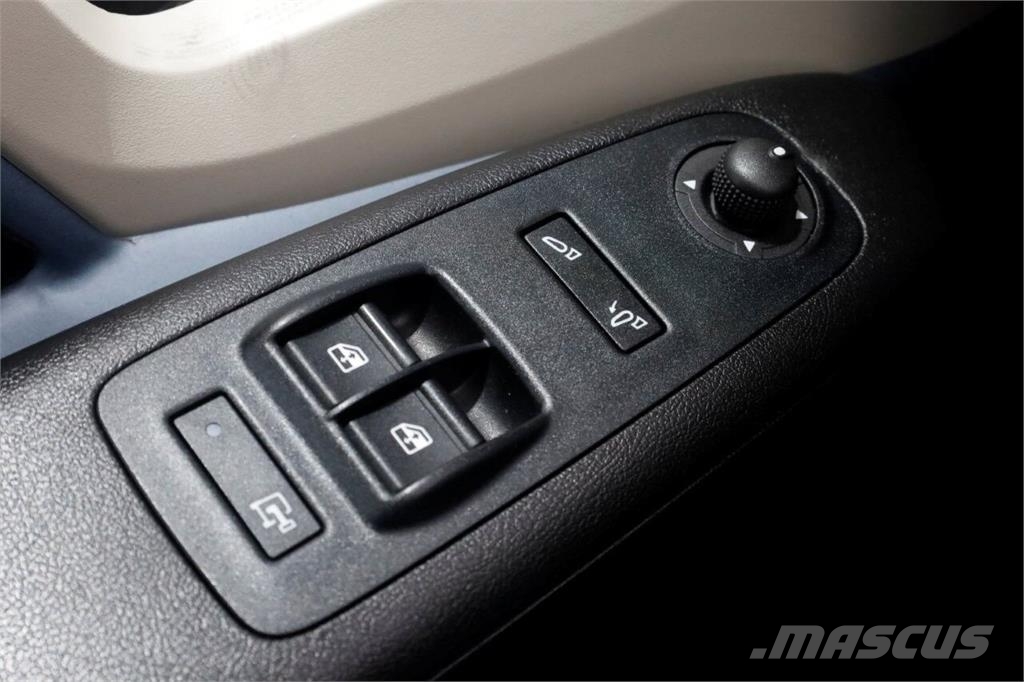 Peugeot Boxer 335 2.2 BlueHDi 165pk L2H2 Airco/Navi/2x Sch Muud veokid