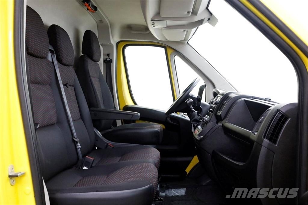 Peugeot Boxer 330 2.2 BlueHDi 140pk L1H1 Premium Airco/Sta Drugi tovornjaki
