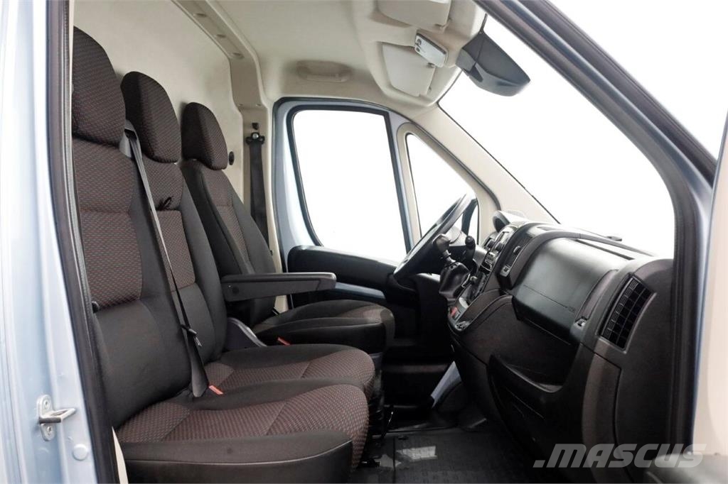 Peugeot Boxer 335 2.2 BlueHDi 165pk L2H2 Airco/Navi/2x Sch Muud veokid