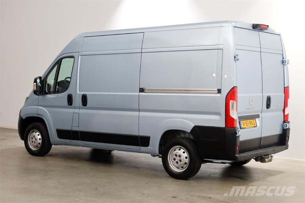 Peugeot Boxer 335 2.2 BlueHDi 165pk L2H2 Airco/Navi/2x Sch Muud veokid