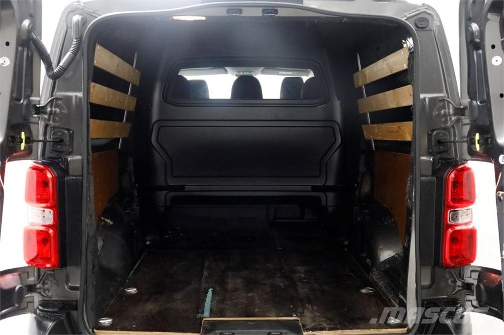 Peugeot Expert 2.0 BlueHDI 120pk Lang Automaat D.C. Navi/C Muud veokid